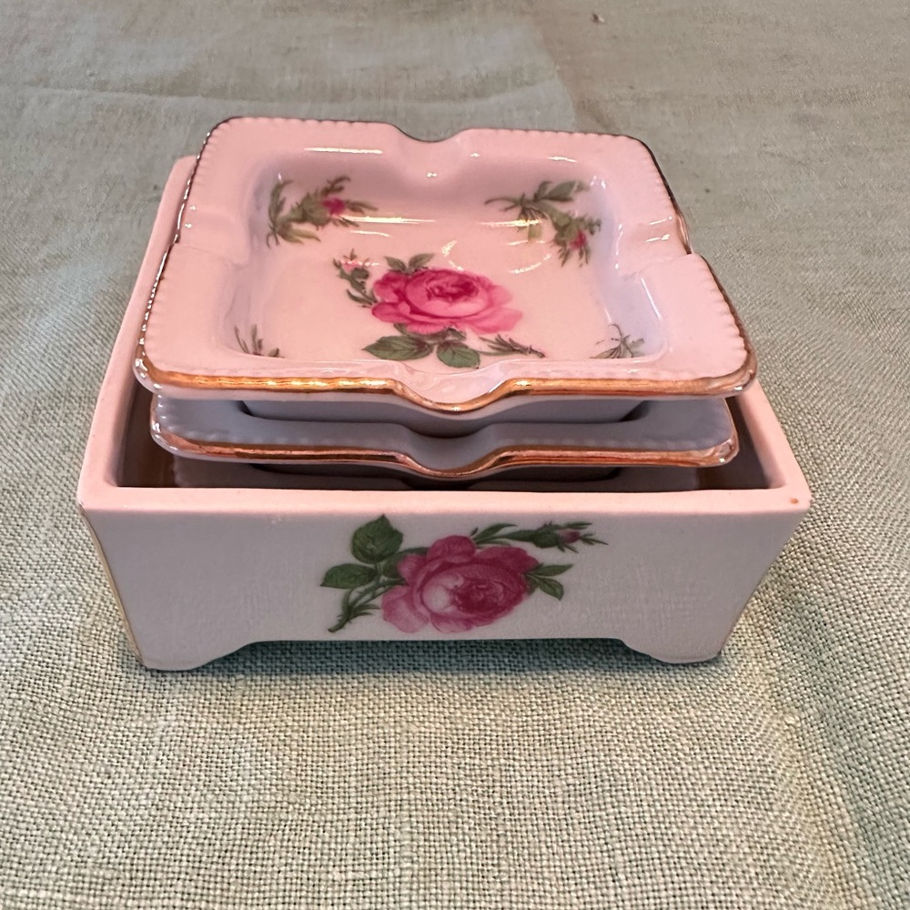 Vintage Porcelain personal ashtray set